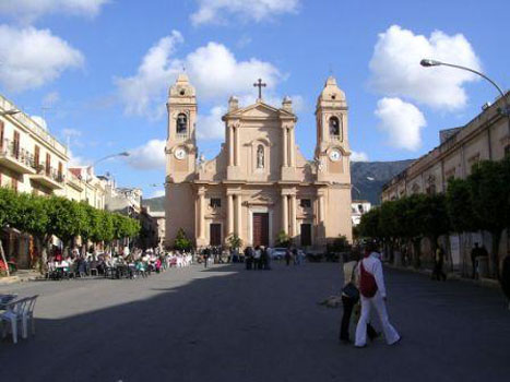 Sizilien,Ferienwohnung in Sizilien, Ihre Gastgeber in Terrasini,Casa Ulla und Gino, Piazzaduomo